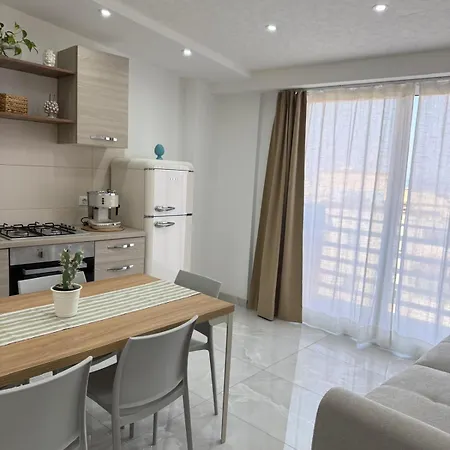 Holiday home Sikelia *